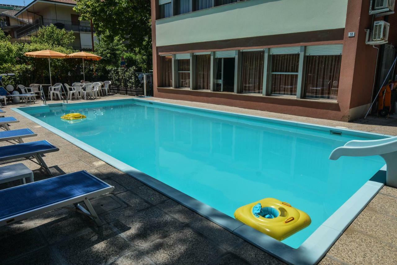 Hotel Zani Τσέρβια Εξωτερικό φωτογραφία